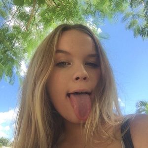 Meet your Posher, Lorianna